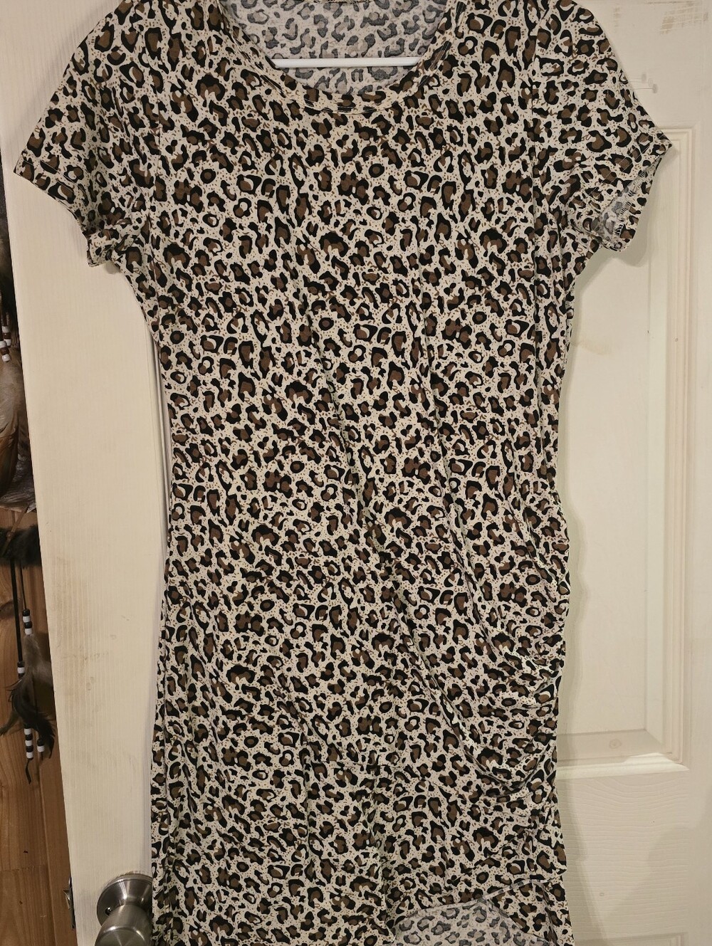 LA MIEL Leopard Print Short-Sleeve in Brown, Black, Cream